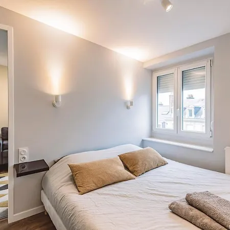 L'arc En Ciel, Face A La Cathedrale - 3d